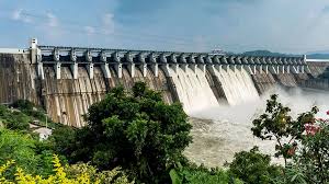 Sardar Sarovar Narmada Dam ખાતે નર્મદા મૈયાના જળ છલકાતાં મુખ્યમંત્રીએ નીરના વધામણા કર્યા