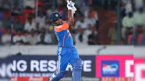 Sanju Samson ના છગ્ગાથી મહિલા દર્શક થઈ ઈજાગ્રસ્ત