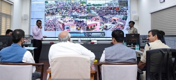CMએ ગાંધીનગરમાં સી.એમ. ડેશબોર્ડ પરથી રથયાત્રાની નગરચર્યાનું રિયલ ટાઈમ મોનિટરિંગ નિહાળ્યું