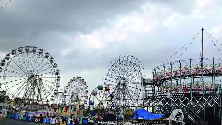 Rajkot Lok Mela: રાઈડ સંચાલકોની માંગણી છતાં SOP હળવી નહીં થાય, કલેક્ટરનું સ્પષ્ટ વલણ