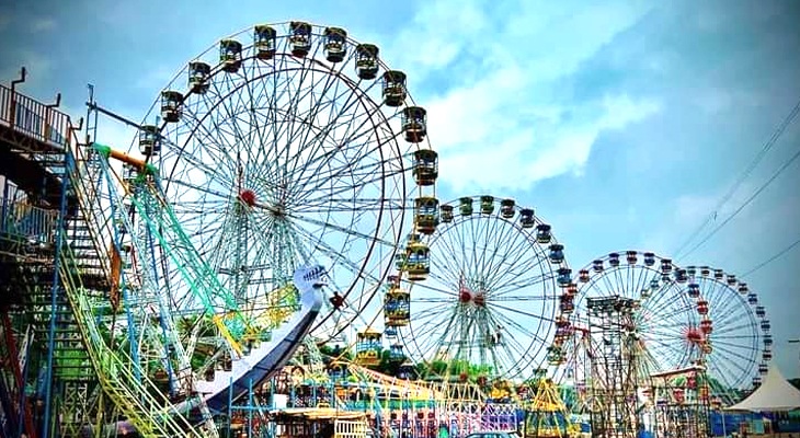 Gujarat ભરના ચકડોળ એ વઢવાણના કારીગરોની કલા