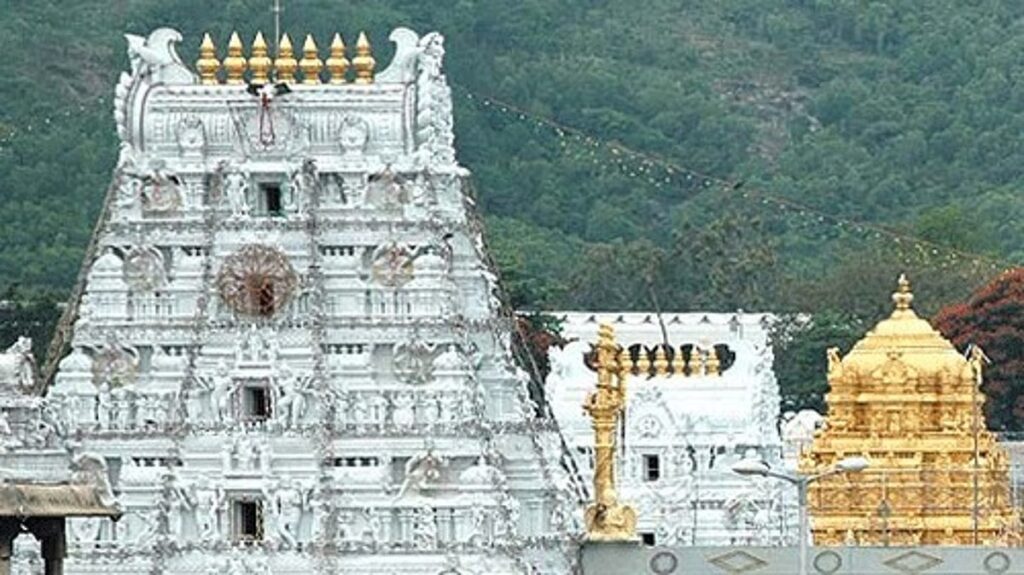 Tirupati Temple માં 121 કિલો સોનું ચઢાવ્યું, કિંમત 140 કરોડ રૂપિયા