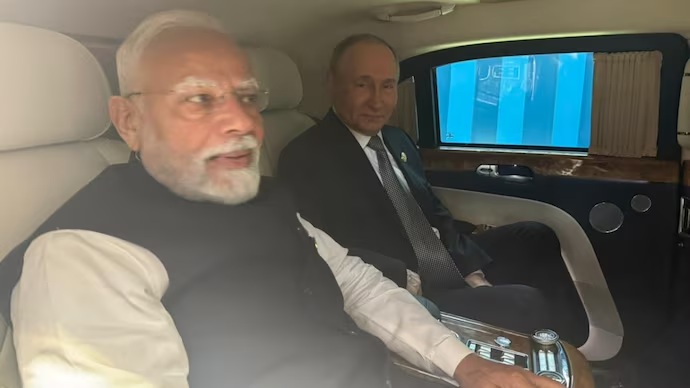 Modi and Putin એક જ કારમાં સાથે ગયા,જીનપીંગે સુરક્ષિત રેડફલેગ એસયુવી પુરી પાડી