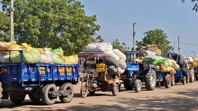 Amreli: સાવરકુંડલા માર્કેટિગ યાર્ડ મગફળીથી છલકાયું ઉઠયું