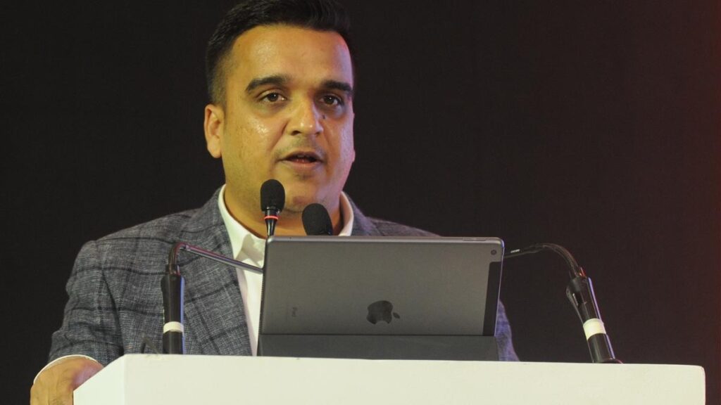 Gujarat માંથી પાકિસ્તાનમાં પૈસા મોકલવાનું મસમોટું કૌભાંડ, હર્ષ સંઘવીએ માહિતી આપી