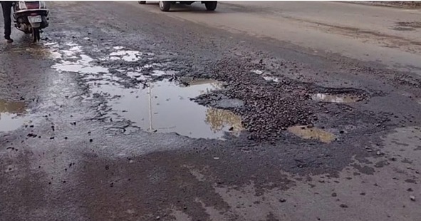 Rajkot સહિતના ચાર મહાનગરોમાં ભાંગેલા રસ્તાઓનો સરકાર જાતે હિસાબ કરશે