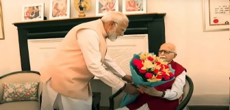 Advani ૯૮ વર્ષના થયા, પીએમ મોદીએ જન્મદિવસની શુભેચ્છા પાઠવી; તેમને ’મહાન દ્રષ્ટિકોણ ધરાવતા રાજકારણી’ ગણાવ્યા