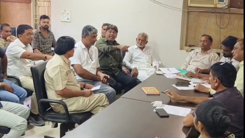 Amreli: પાલિકામાં સ્પષ્ટ બહુમતી ધરાવતી નગરપાલિકાની સામાન્ય સભામાં હોબાળો થયેલો