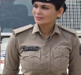 આરોપીને આશરો આપનાર ભાવનગરની મહિલા કોન્સ. મુંબઇમાંથી ઝડપાઇ