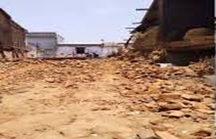 Una વખારની નવી ચણેલી 10 ફૂટ ઊંચી દીવાલ ધરાશાયી થતાં 2 મજૂરના મોત