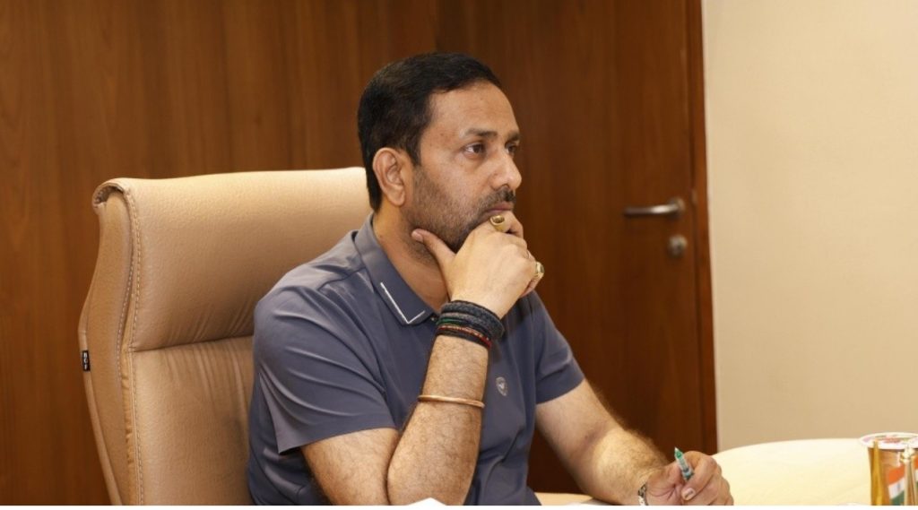ચોમાસામાં લાઇટ ગઈ તો વીજ વિભાગના અધિકારી સામે પગલા લેવાશેઃ વેકરિયાની તાકીદ