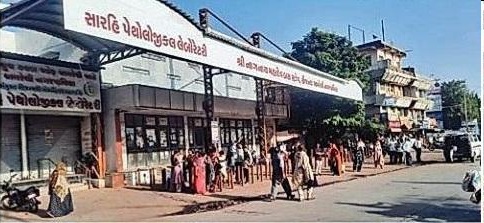 અમરેલી: નાગનાથ Bus standમાં લાખો ખર્ચ કરવાં છતાં મુસાફરો તડકે ઊભવા મજબૂર
