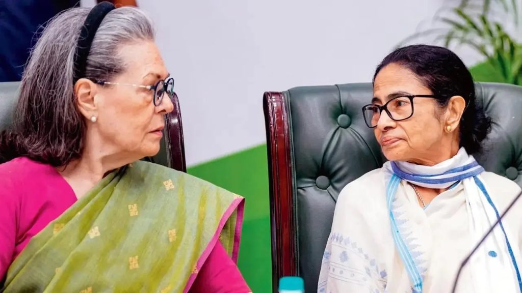 Sonia Gandhi અને મમતા બેનર્જીએ વિલય અંગે ચર્ચા કરી નથી, કોંગ્રેસે અહેવાલોને ખોટા ગણાવ્યા