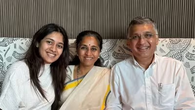 Supriya Suleની દીકરી રેવતીના લગ્નમાં શાહરૂખ ખાનનો ડાન્સ કરતો વીડિયો વાયરલ