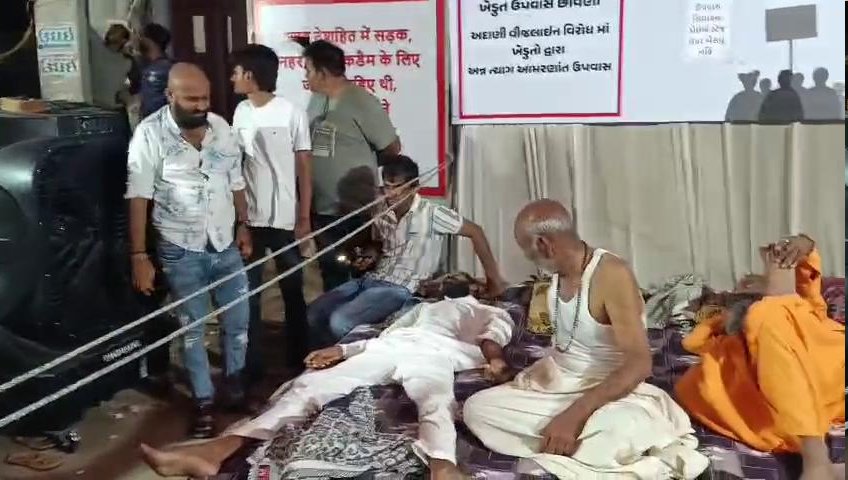 Morbi: જેતપર ઉપવાસ આંદોલનમાં વધુ એકની તબિયત લથડી, રાત્રે ઉચ્ચ અધિકારીઓએ ખેડૂતો સાથે ચર્ચા કરી