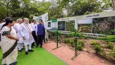 Amit Shah, Delhi CM Rekha Guptaએ ૭૦ લાખ વૃક્ષો વાવવા માટે ઇકો-રિસ્ટોરેશન ડ્રાઇવ શરૂ કરી,૩૦૦ ઇ-બસને લીલી ઝંડી આપી