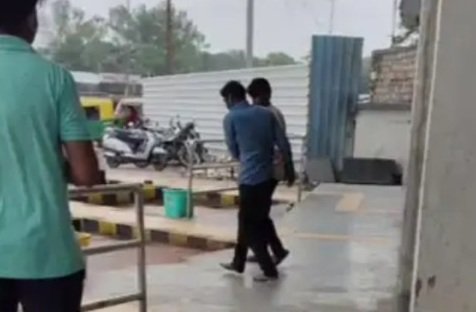 Surendaranagar ચોટીલા બસ સ્ટેન્ડમાં દારૂડિયાઓનો ત્રાસ : કાયદો અને વ્યવસ્થા સામે સવાલો