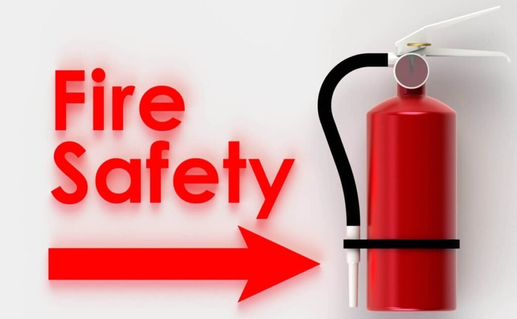 સરદારનગરમાં Fire safety,લાઈસન્સ વિના ફટાકડા વેચતી દુકાન પર દરોડો