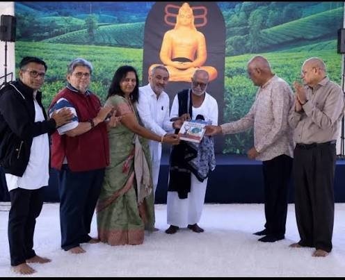 કેન્યાનાં કેરીચો શહેરમાં મોરારિબાપુના હસ્તે જગદીશ ત્રિવેદી દ્રારા નિર્મિત પુસ્તકાલયનું લોકાર્પણ