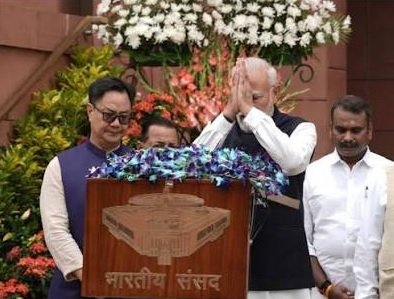PM Modi એ વિરોધી પક્ષોને ગૃહની કાર્યવાહી ચલાવવામાં સહયોગ આપવા અપીલ કરી