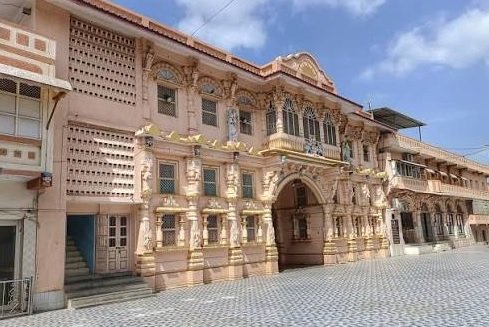 Surendranagar : સાયલાની લાલજી મહારાજની જગ્યાએ નવી આધુનિક રાંધણશાળાનું લોકાર્પણ