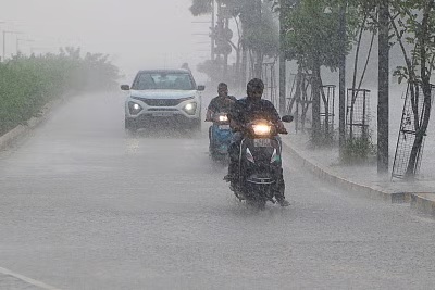 South Gujarat માં વરસાદનું જોર : સાર્વત્રિક મેઘકૃપાની રાહ
