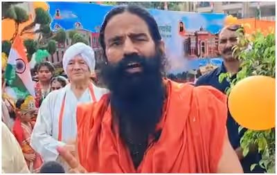 Baba Ramdev ઝેન જી ઉપર કહ્યું કે તેઓ સ્વતંત્રતાના નારા લગાવે છે અને તેમના બોયફ્રેન્ડ અને ગર્લફ્રેન્ડના ગુલામ છે