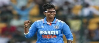Deepti Sharma એ વર્લ્ડ રેકોર્ડ બનાવ્યો, ૭ બોલમાં ૩ વિકેટ લઈને નંબર ૧ બોલર બની