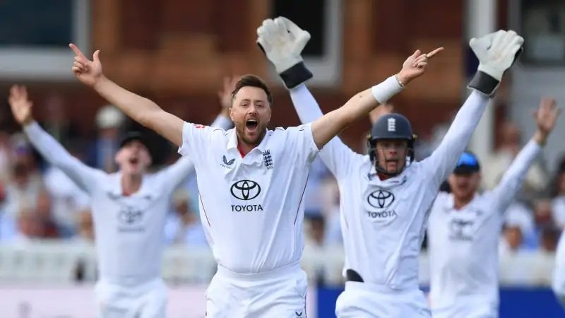 England પાકિસ્તાન સામે સીરીઝ જીતી