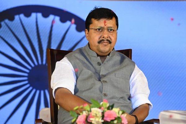 ’વંદે માતરમ’૧૯૪૭માં ભારતની સ્વતંત્રતાનો વિજય નારા હતો.૨૦૪૭માં’વિકસિત ભારત’ની ભવ્ય ઘોષણા પણ’વંદે માતરમ’હશે.Nitin Naveen