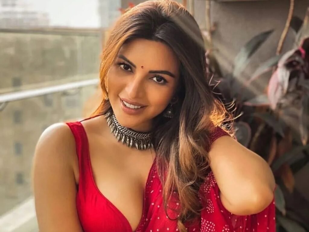Actress Shama Sikander ૧૬ વર્ષની વયે બોલીવૂડ ડેબ્યૂ, આત્મહત્યાનો પ્રયાસ અને ડિપ્રેશન