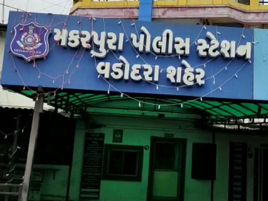 Vadodara: તરસાલીની મોબાઇલ શોપના માલિકે ગ્રાહકનો મોબાઇલ ફોન પડાવી લીધો