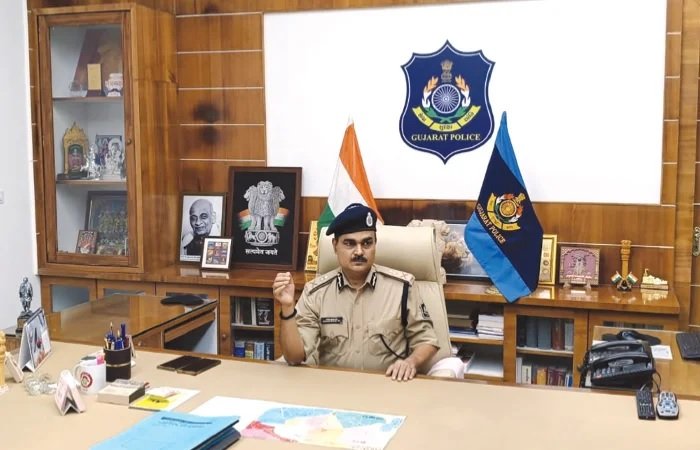 Rajkot: અટલ સ્માર્ટ સીટીના ફૂટપાથ-સાયકલ ટ્રેક્ટર પર વાહન ચલાવવા-પાર્ક કરવા પર પ્રતિબંધ