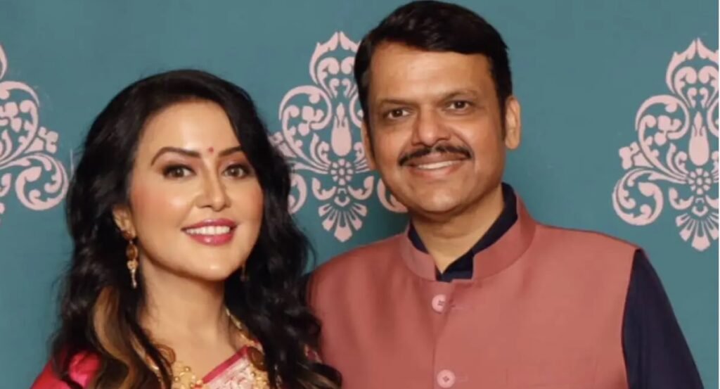 Amrita Fadnavis ના કાર્યક્રમ માટે ટ્રાફિક બંધ, મહિલાએ હાથ જોડીને વિનંતી કરી