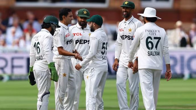 Pakistan team માં ઉથલપાથલ, ૭ ખેલાડીઓને આઉટ, કોચ સરફરાઝ અહેમદ અને ઉમર ગુલને પણ હટાવાયા