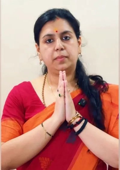 આઇએએસ પદ પરથી રાજીનામું આપનાર Divya Mittal રાજકારણમાં પ્રવેશવાની જાહેરાત કરી