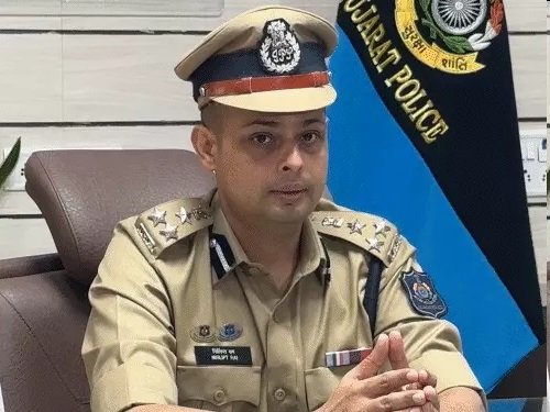 IG નિર્લિપ્ત રાય દ્વારા પોલીસમાં જ સાફ-સફાઇ, Rajkot રેન્જમાં ફફડાટ