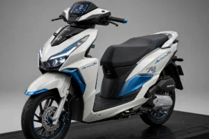 Suzuki e-Access vs Honda Activa 7G