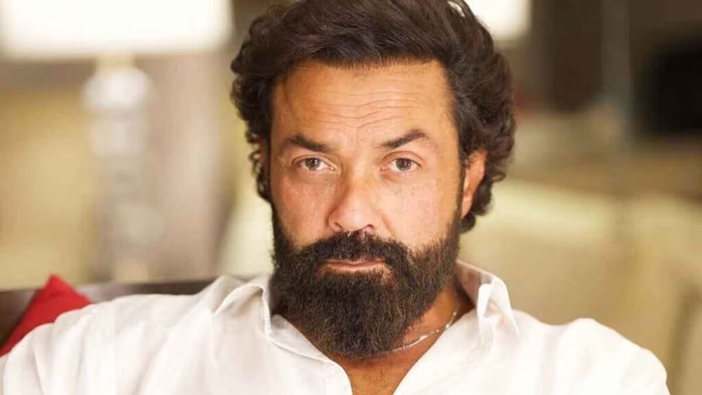 અક્ષય ઓબેરોય ‘આશ્રમ ફોર’ના શૂટિંગમાં Bobby Deol સાથે જોડાયો